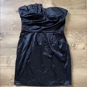 Strapless short dress